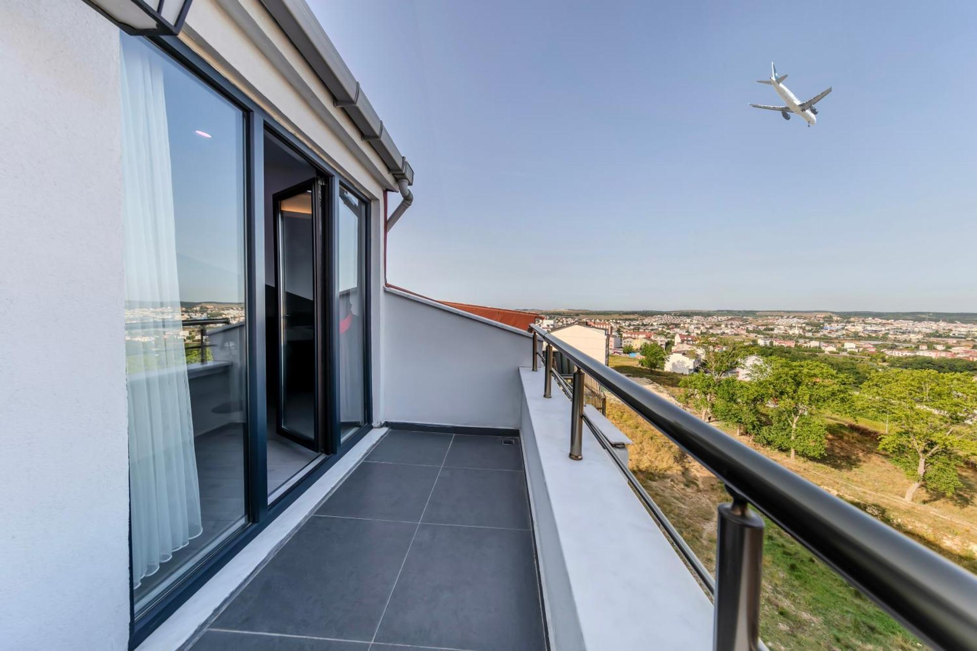 Intercity Hotel Istanbul Airport Arnavutkoy ภายนอก รูปภาพ