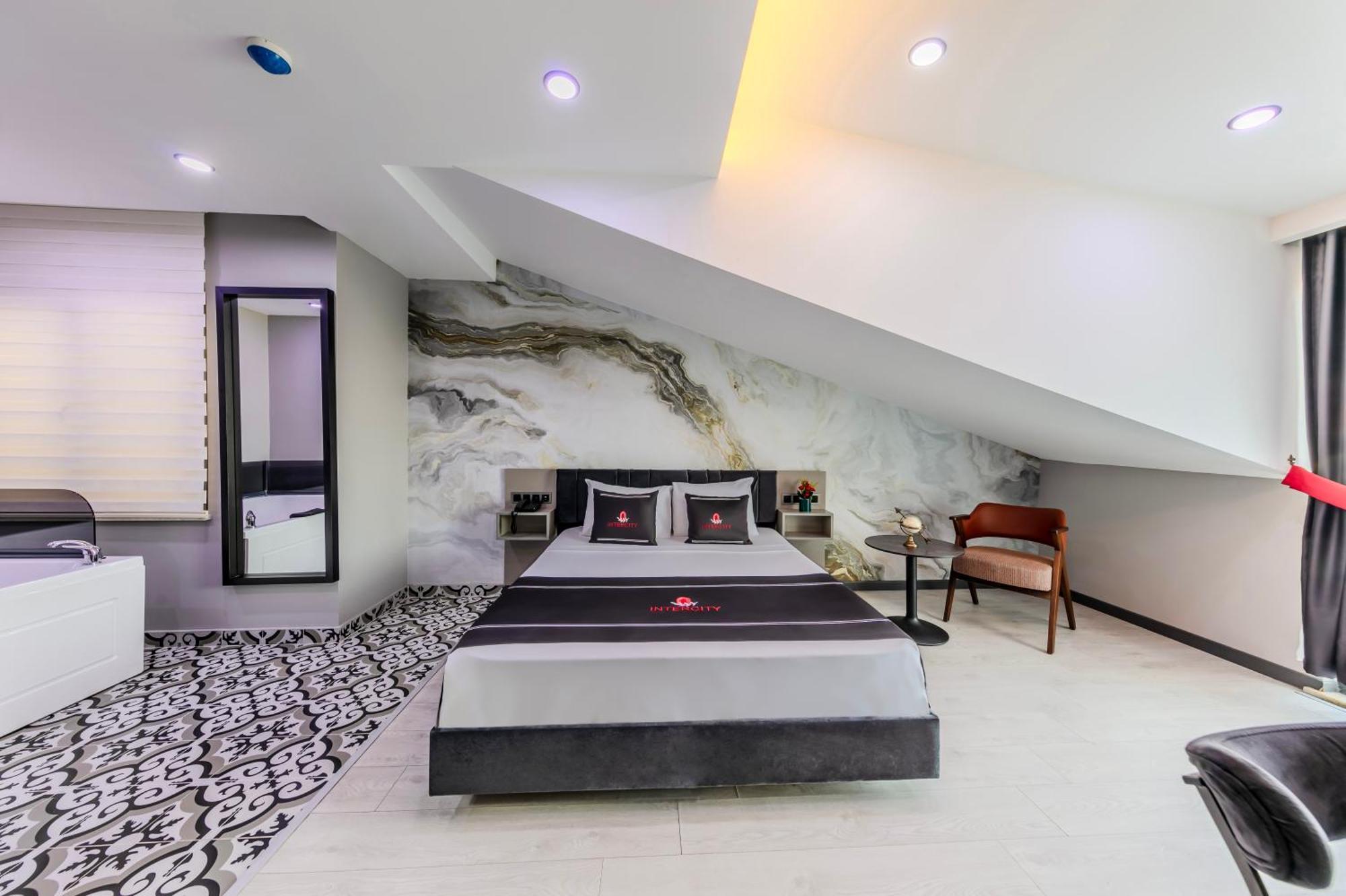Intercity Hotel Istanbul Airport Arnavutkoy ภายนอก รูปภาพ