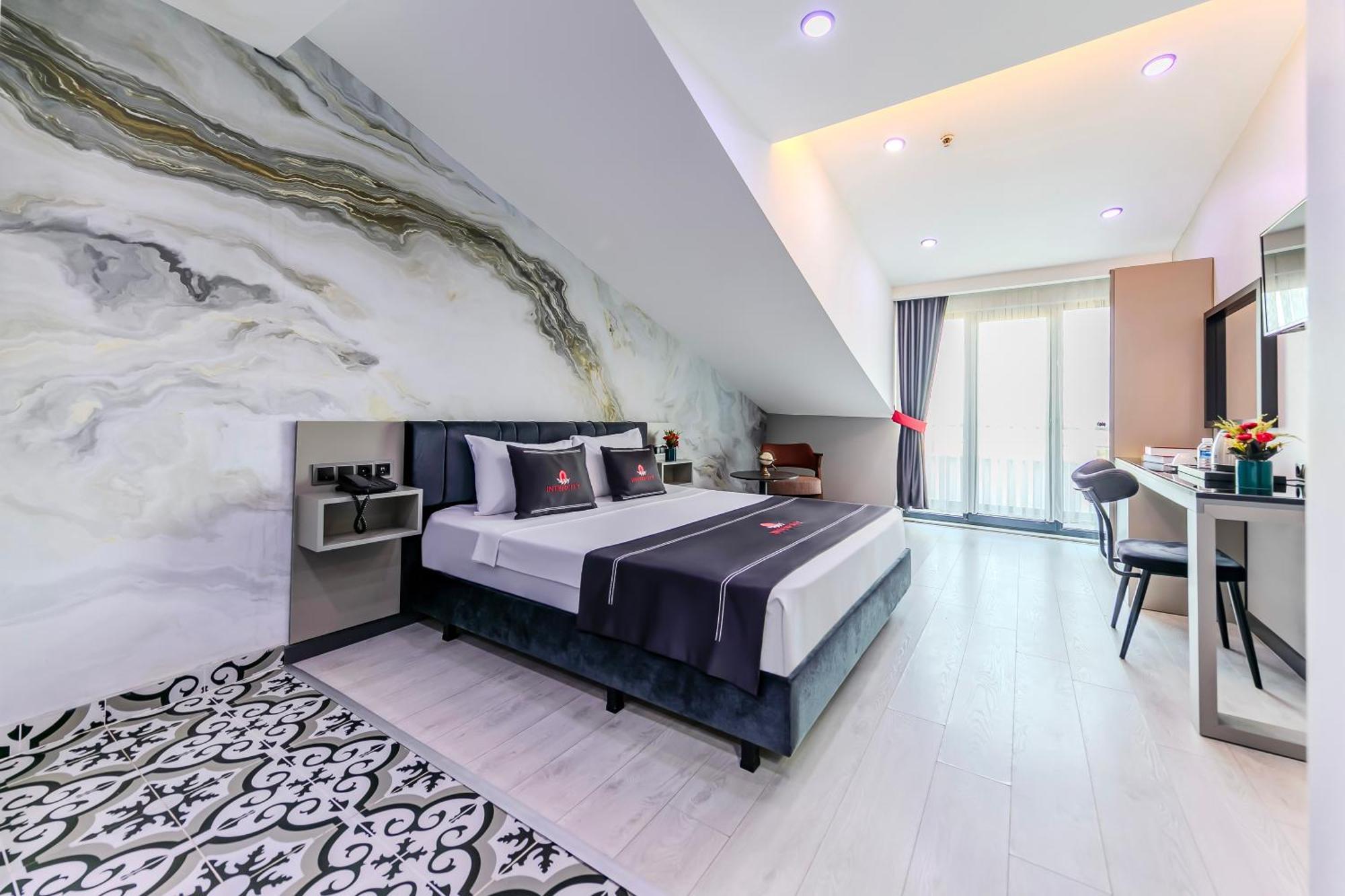 Intercity Hotel Istanbul Airport Arnavutkoy ภายนอก รูปภาพ