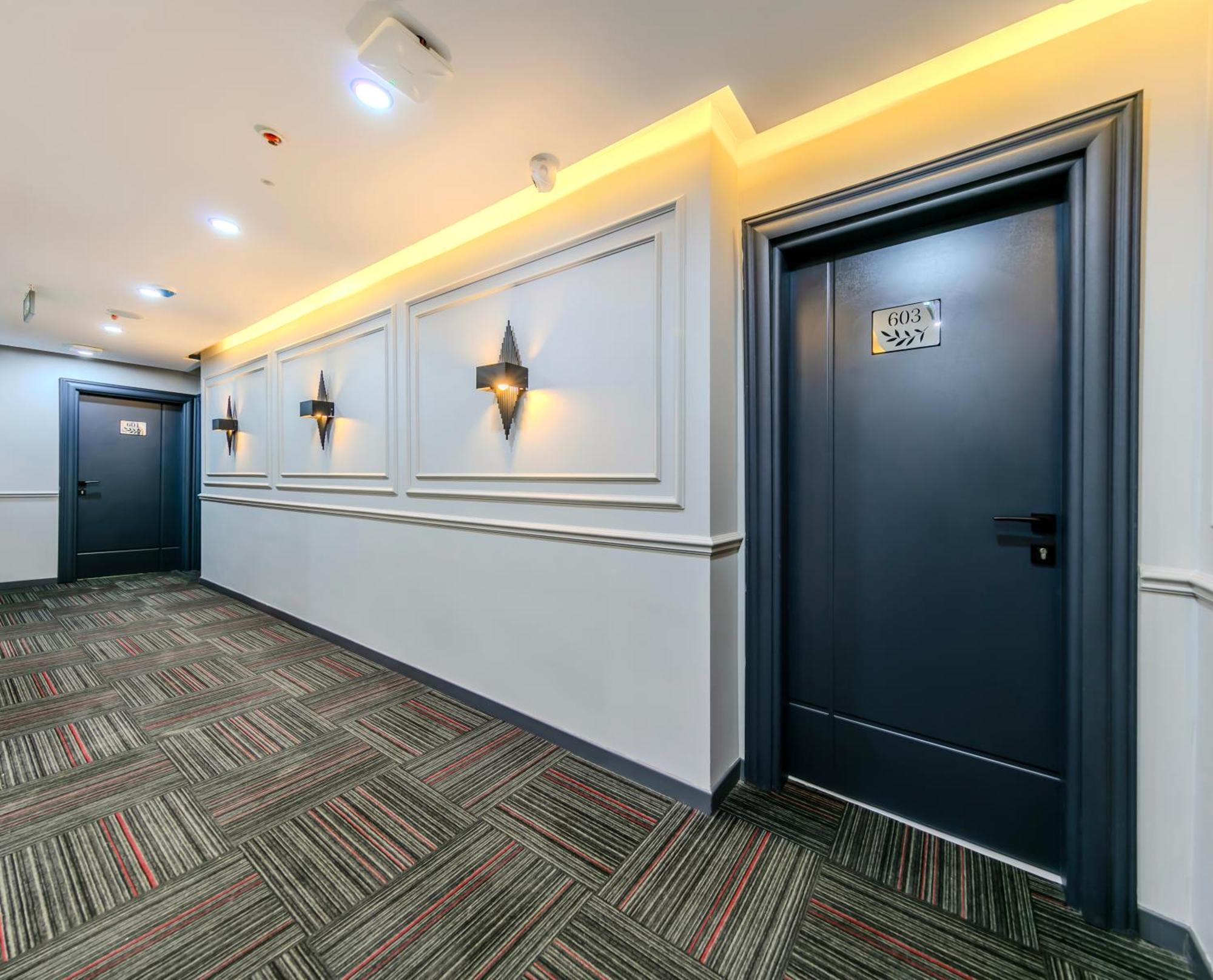 Intercity Hotel Istanbul Airport Arnavutkoy ภายนอก รูปภาพ