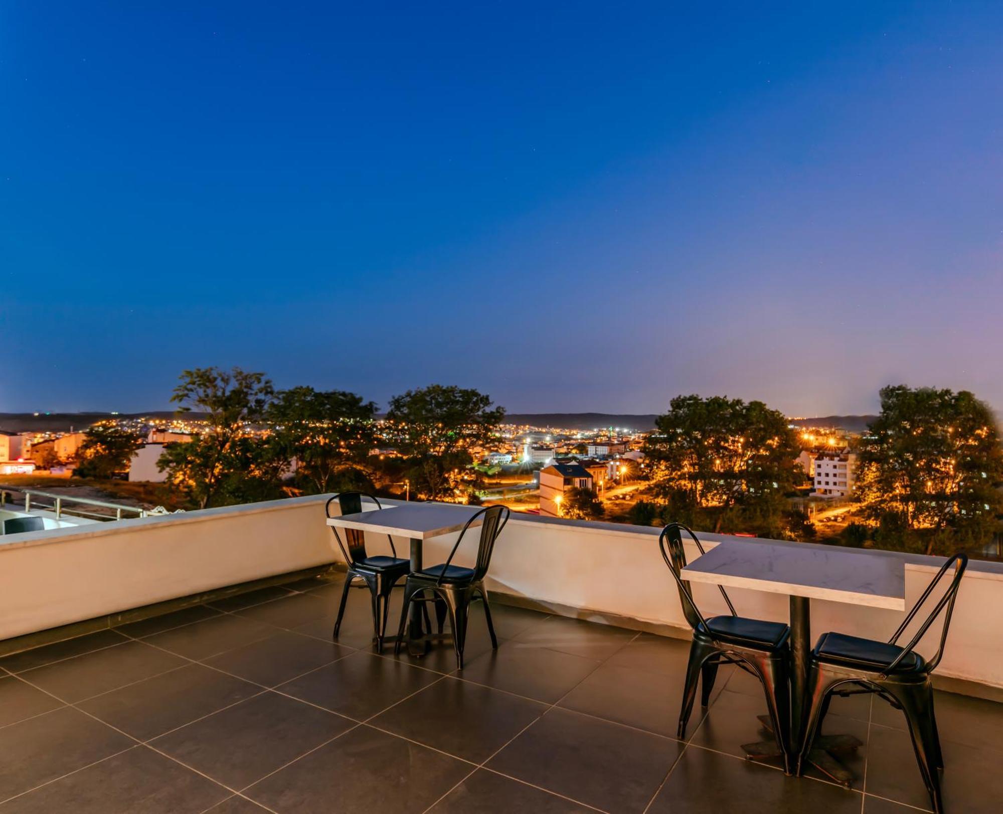 Intercity Hotel Istanbul Airport Arnavutkoy ภายนอก รูปภาพ
