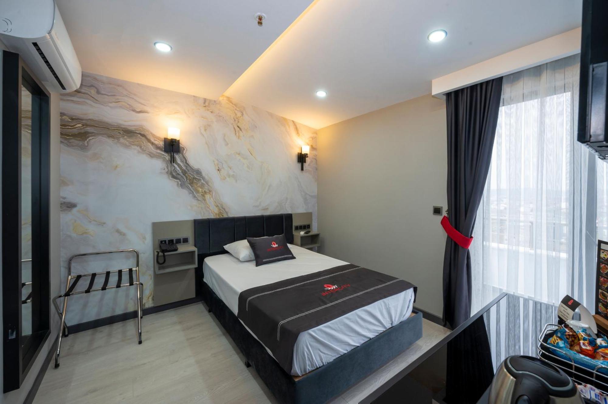 Intercity Hotel Istanbul Airport Arnavutkoy ภายนอก รูปภาพ