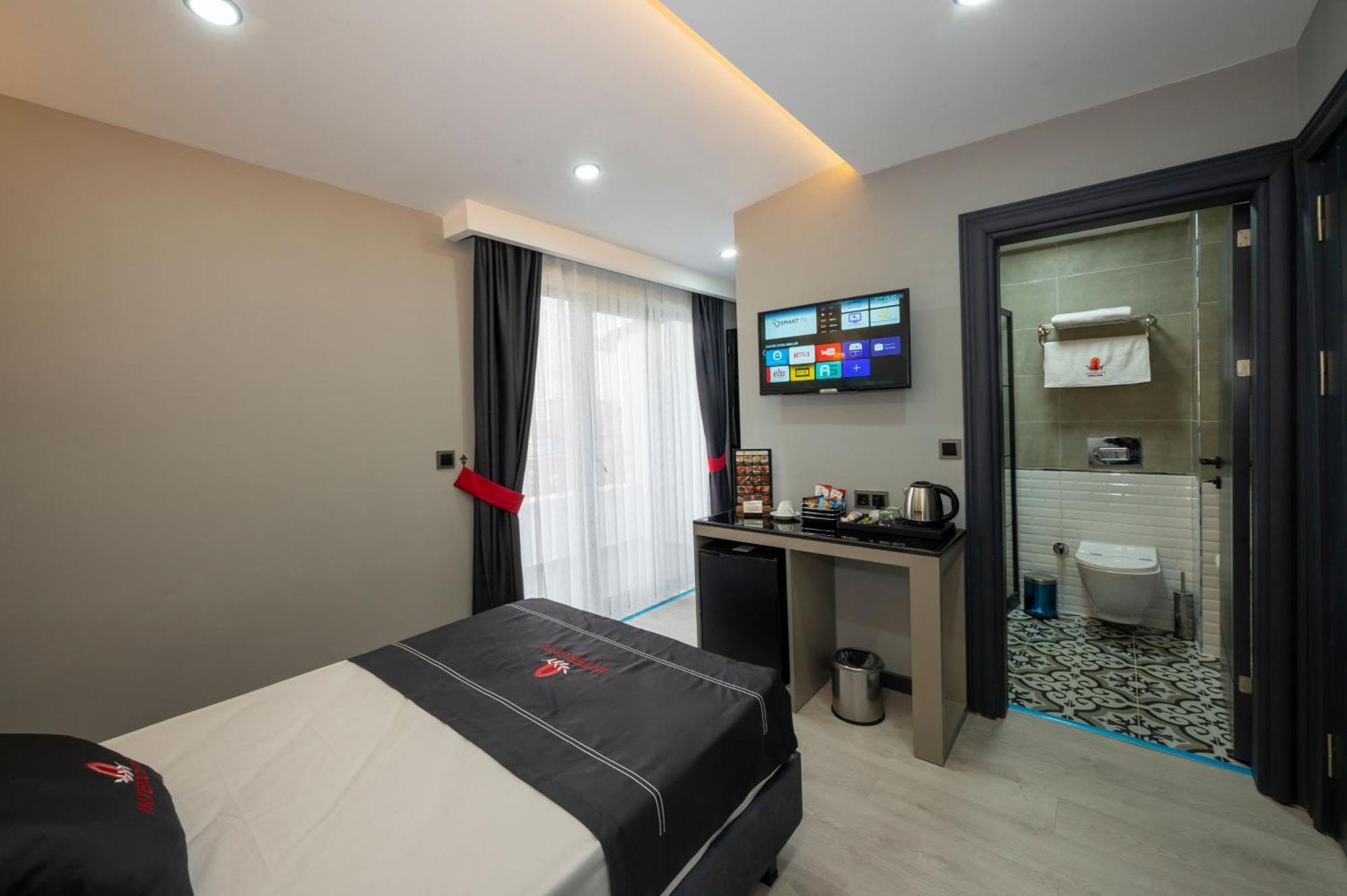 Intercity Hotel Istanbul Airport Arnavutkoy ภายนอก รูปภาพ